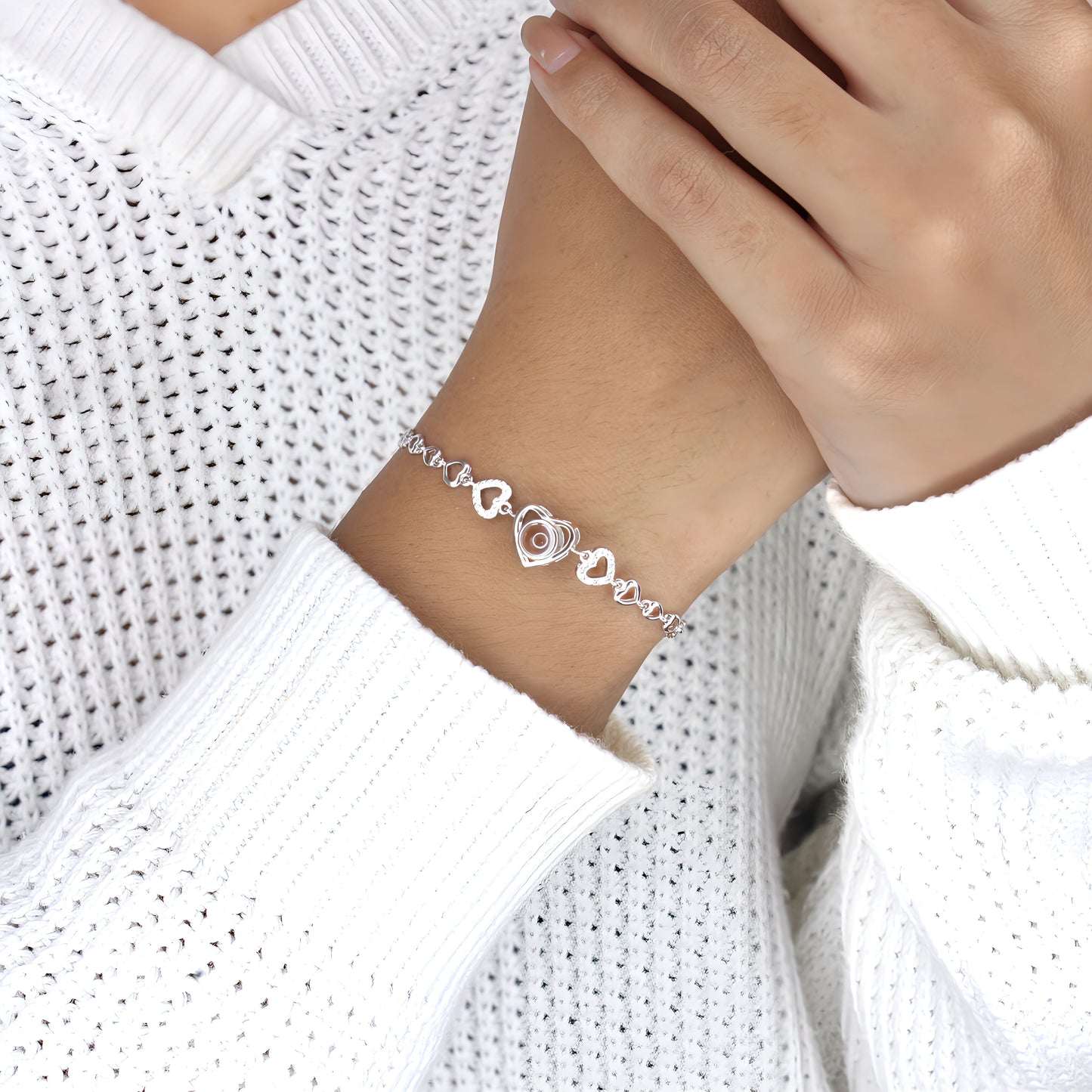 Luxe Diamond Heart Projection Bracelet