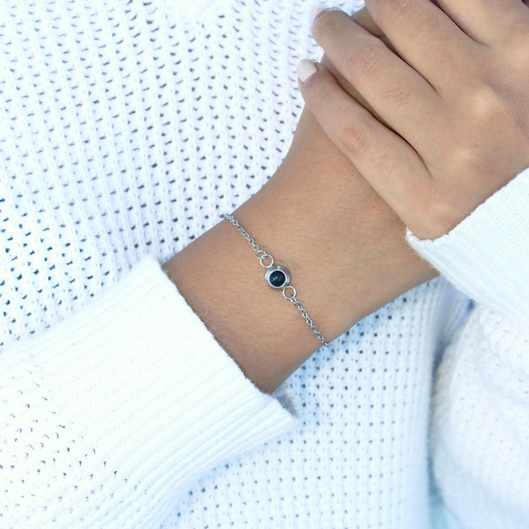 Minimalist Chain Projection Adjustable Bracelet