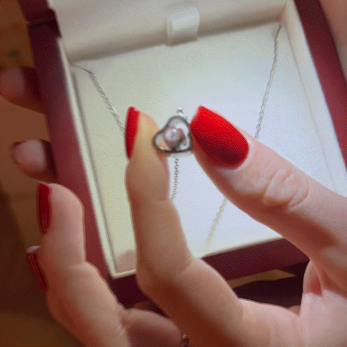 Alyra - Personalized Photo Paw Necklace