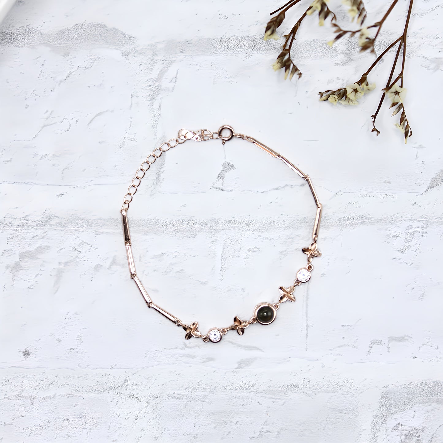 Magic Clover Projection Bracelet