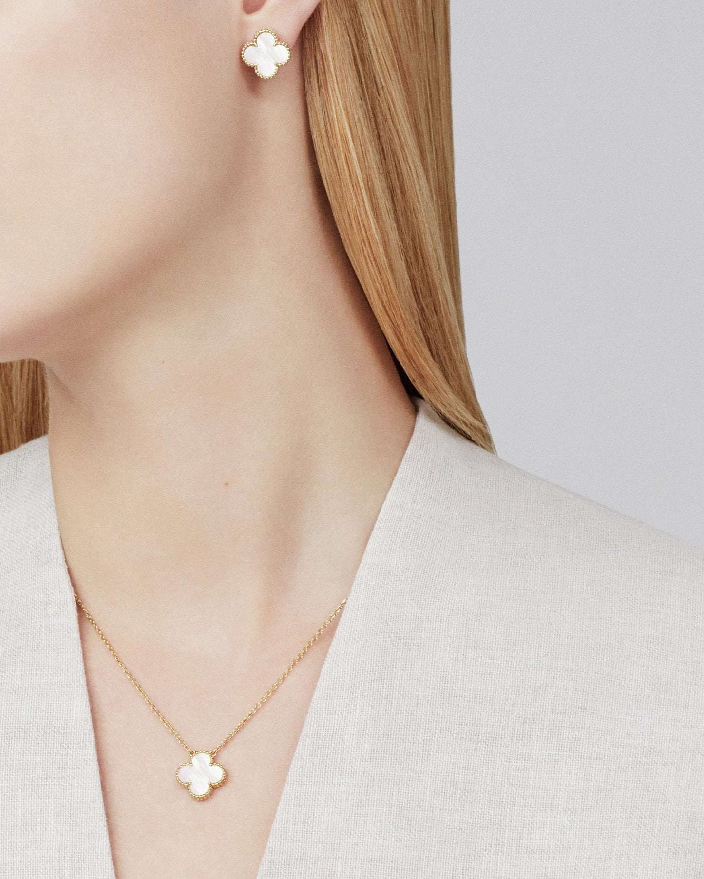 Cathy - Clover Pendant