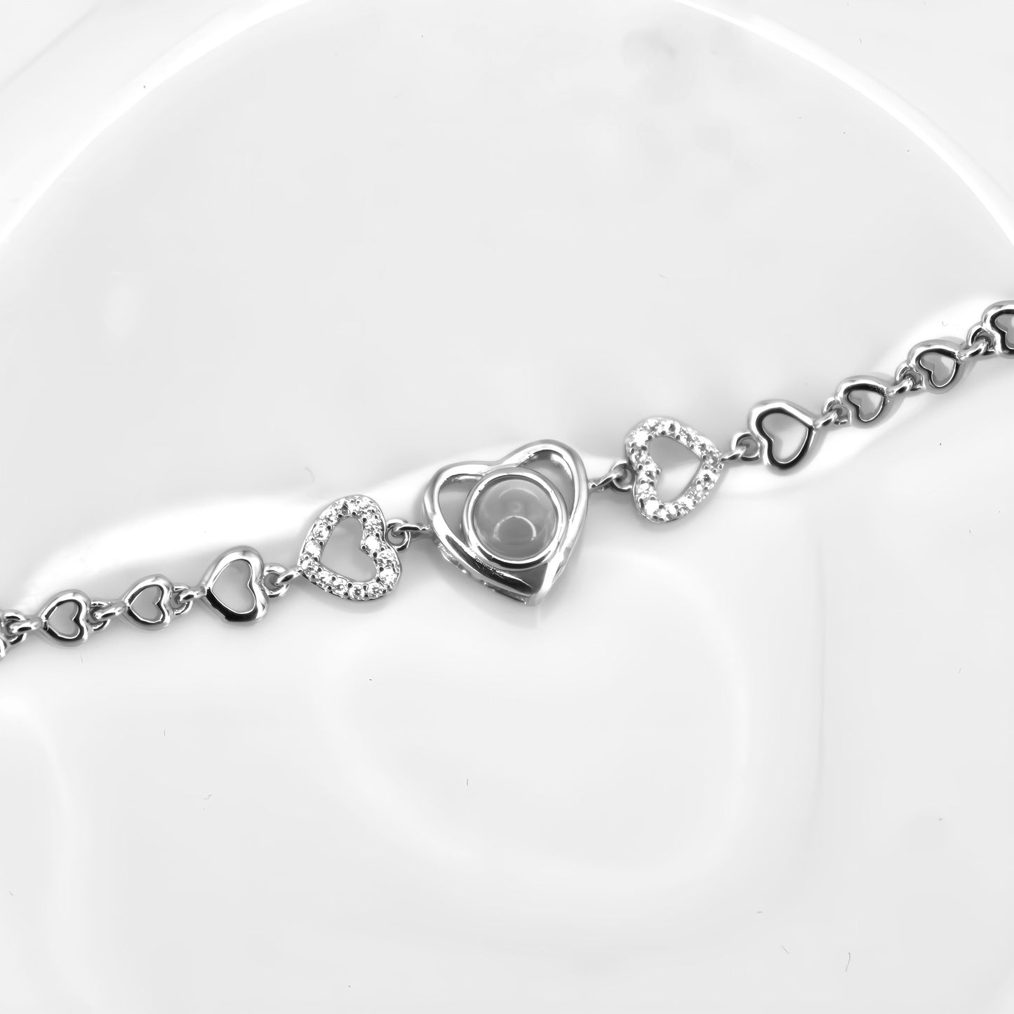 Luxe Diamond Heart Projection Bracelet