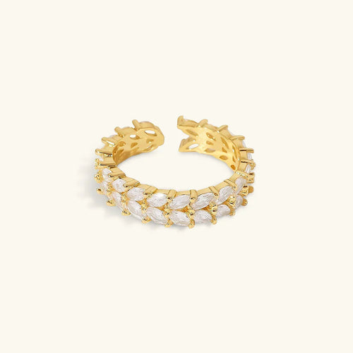 Gwen - Patterned Gold Ring