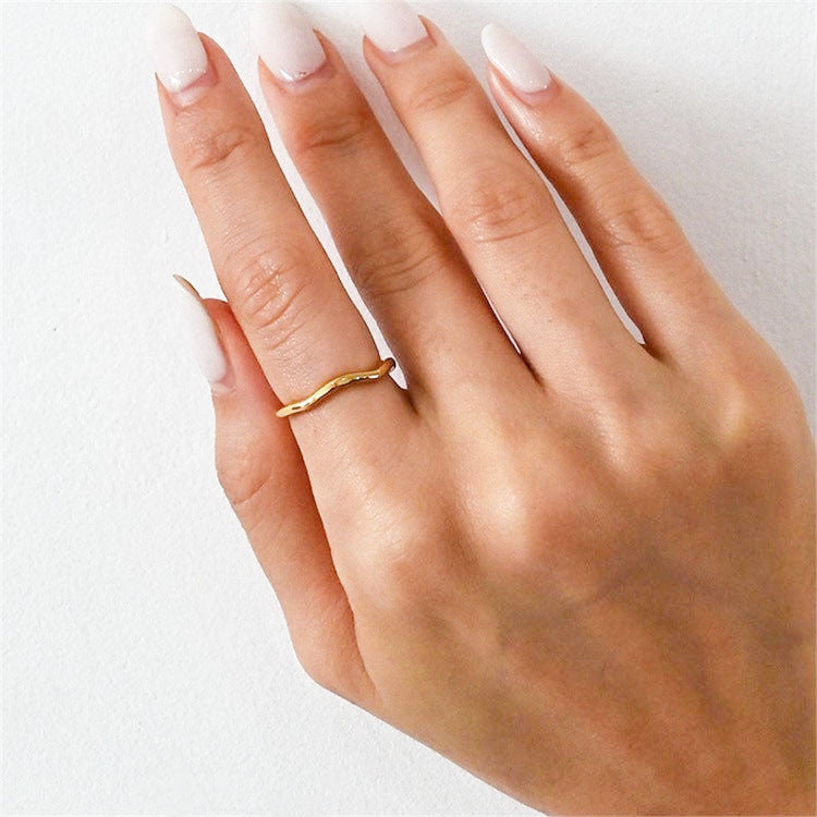 Vida - Dainty Stacker Ring