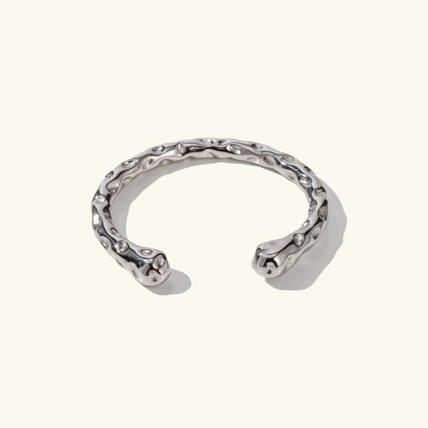 Frida - Hammered Texture Bracelet