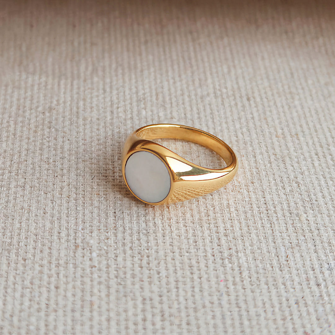 Mariam - Pearl Gold Ring
