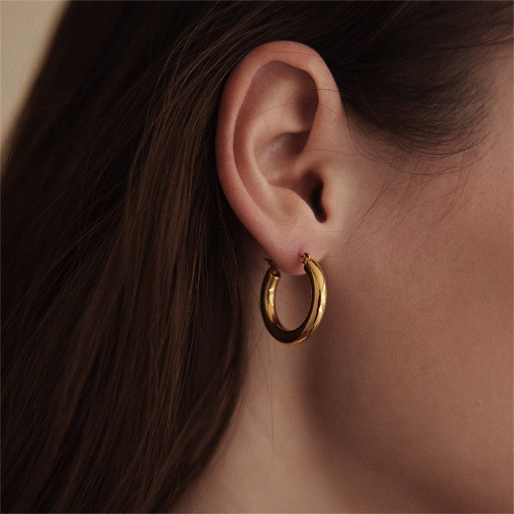 Eloise - Wide Round Hoops