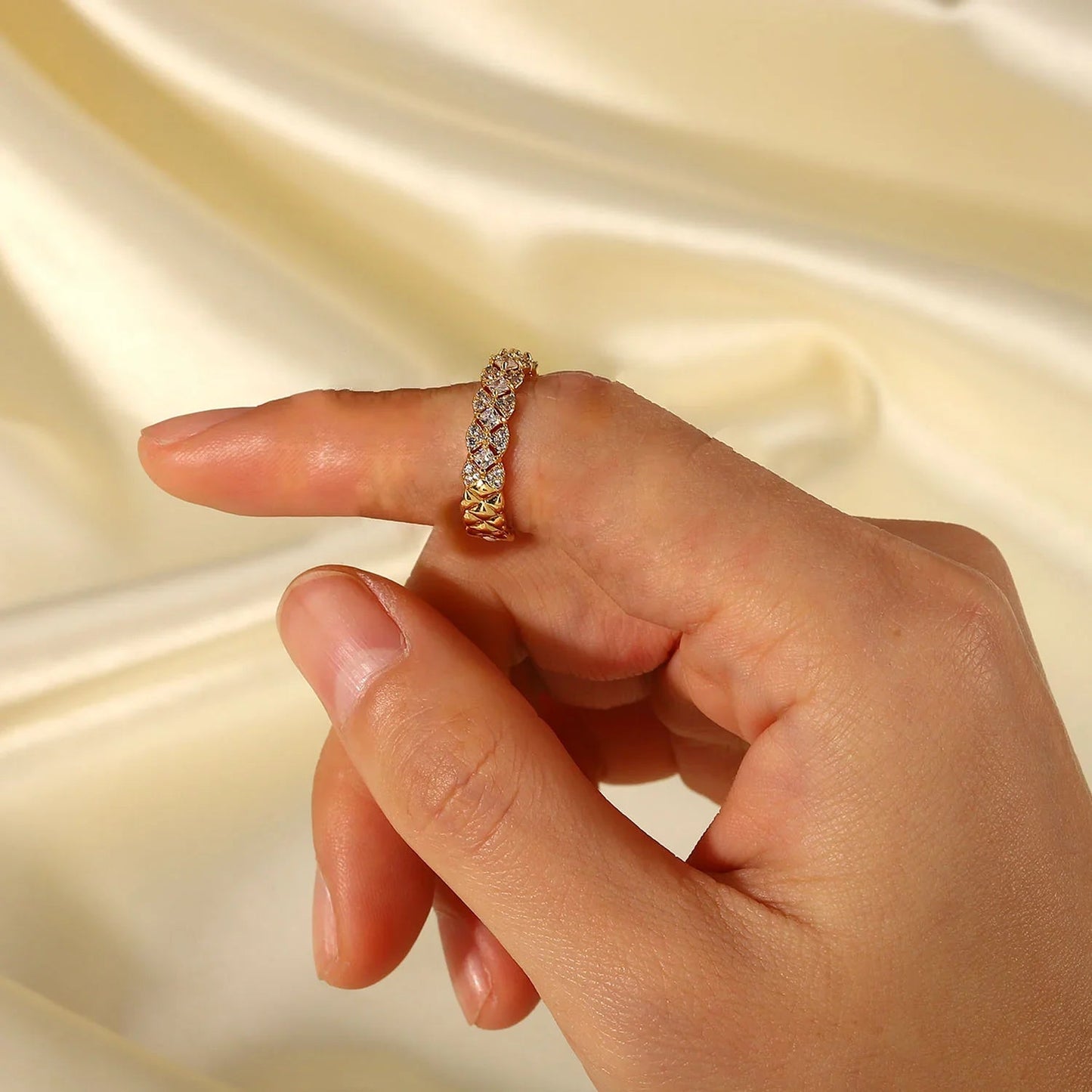 Nell - Gold Patterned Ring