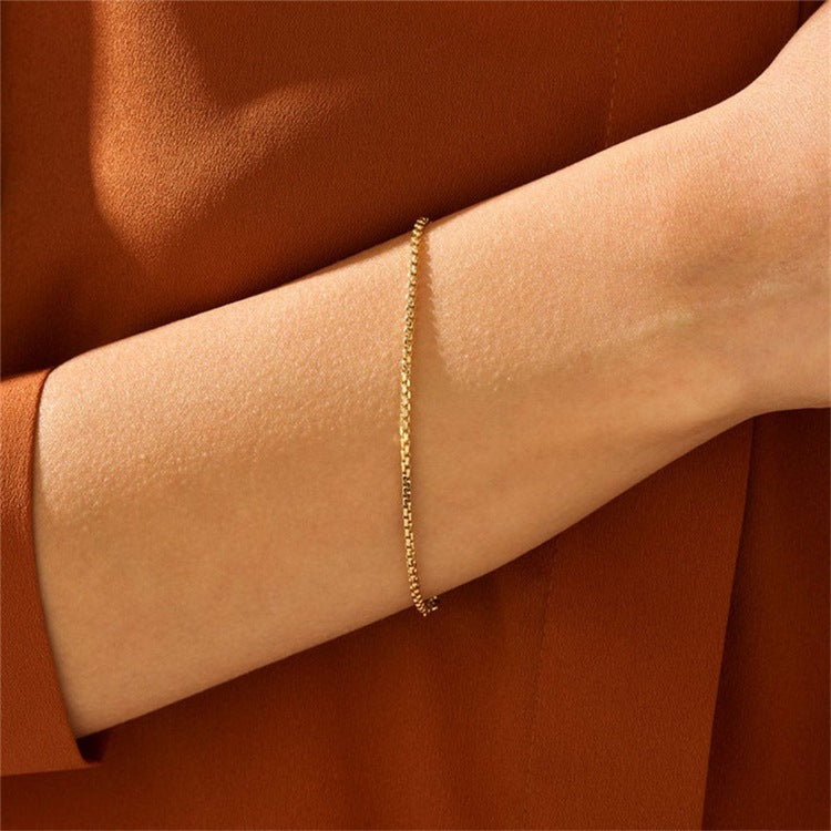 Vera - Gold Colored Chain Bracelet