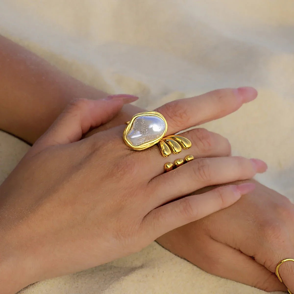 Cecilia - Gold Pearl Ring