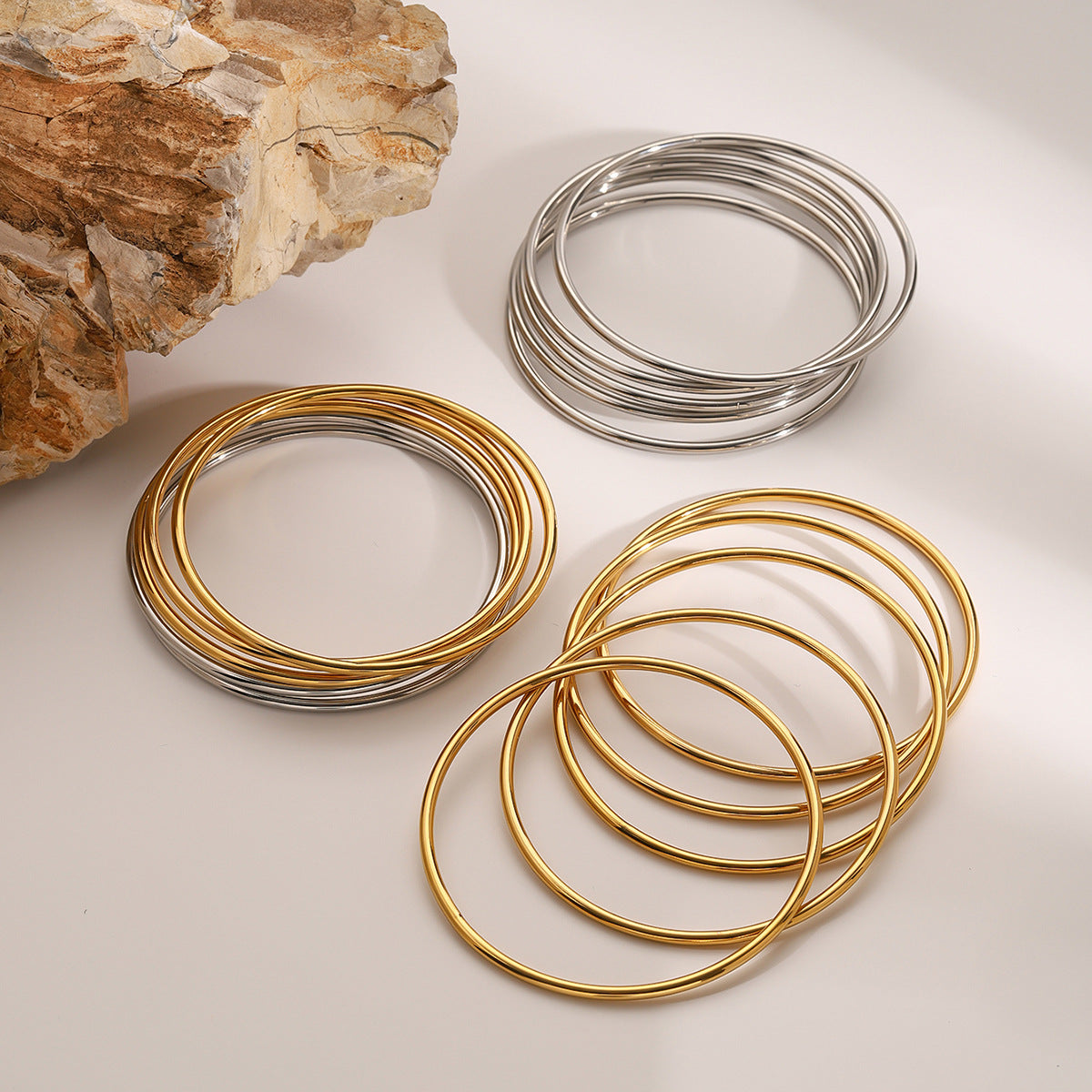 Ariana – Sleek Bangle Set