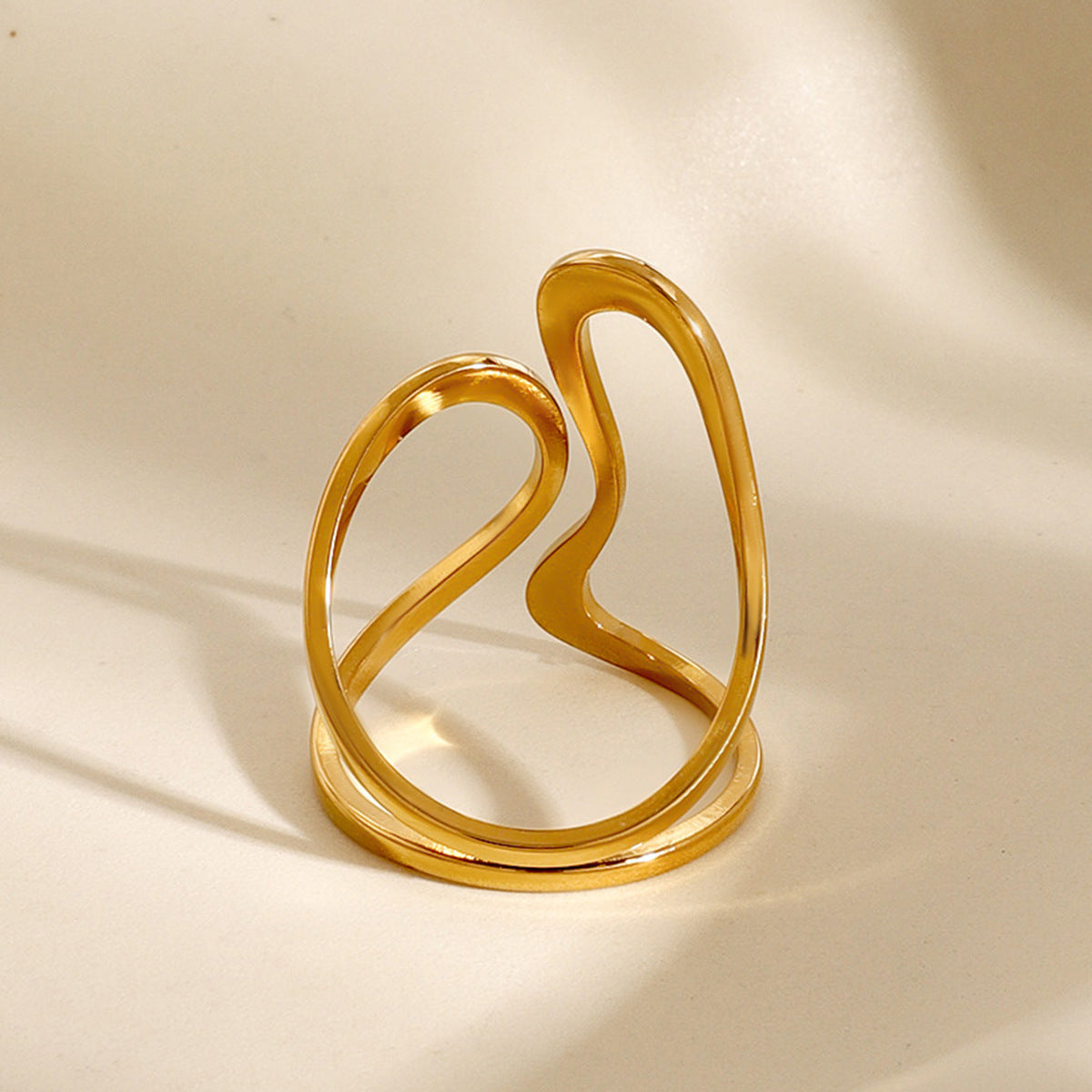 Amanda - Infinity Twist Ring