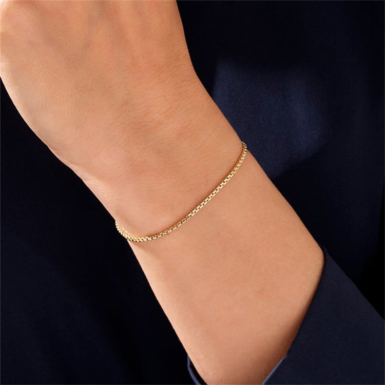 Vera - Gold Colored Chain Bracelet