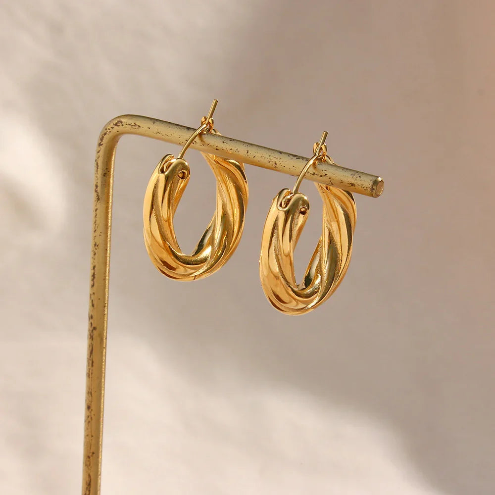 Viva- Twisted Hoop Earrings
