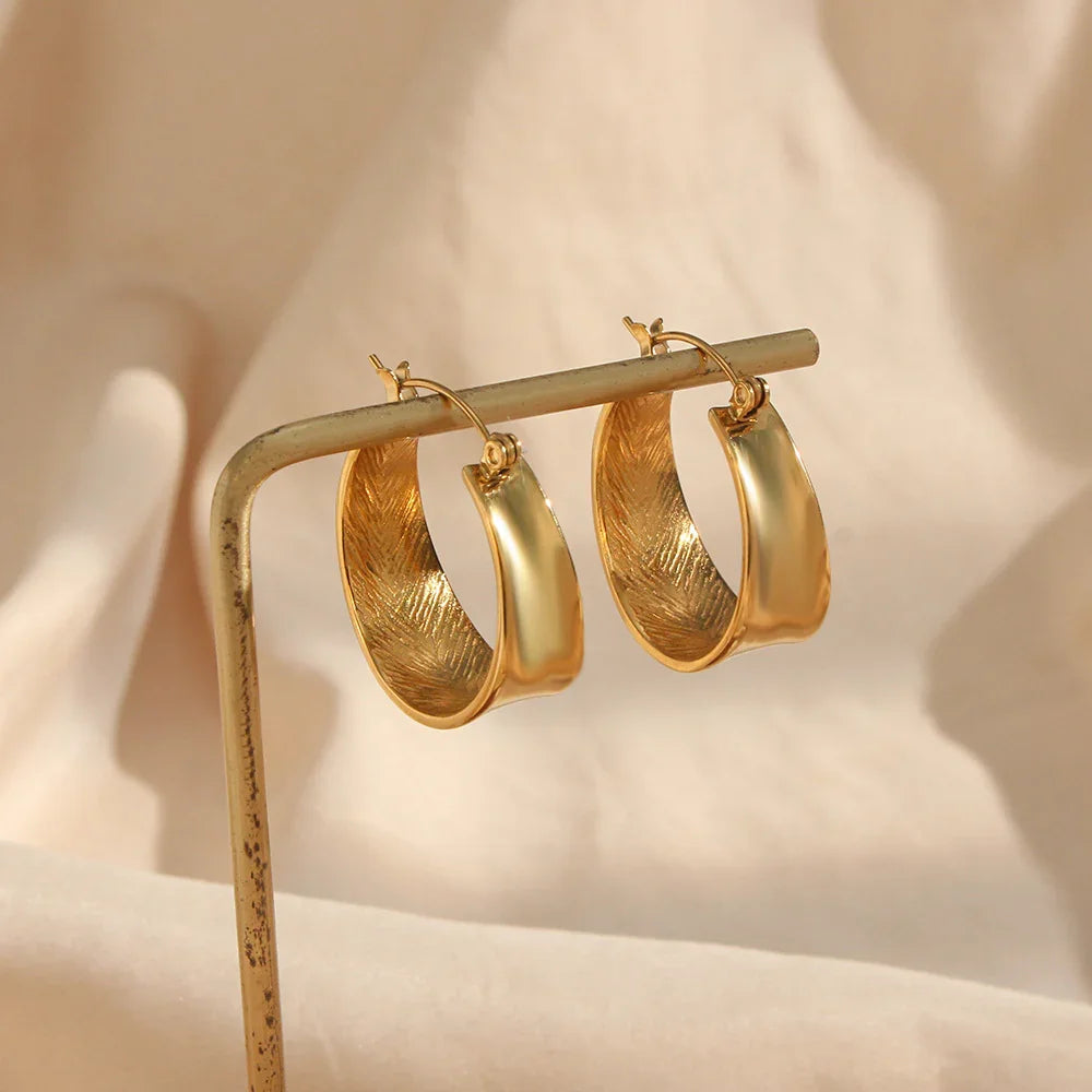 Wren - Gold Hoop Earrings
