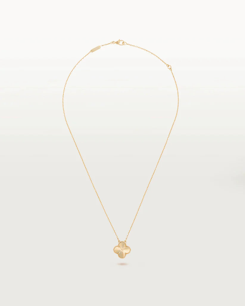 Cathy - Clover Pendant