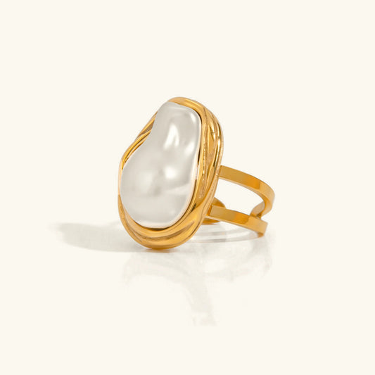 Cecilia - Gold Pearl Ring