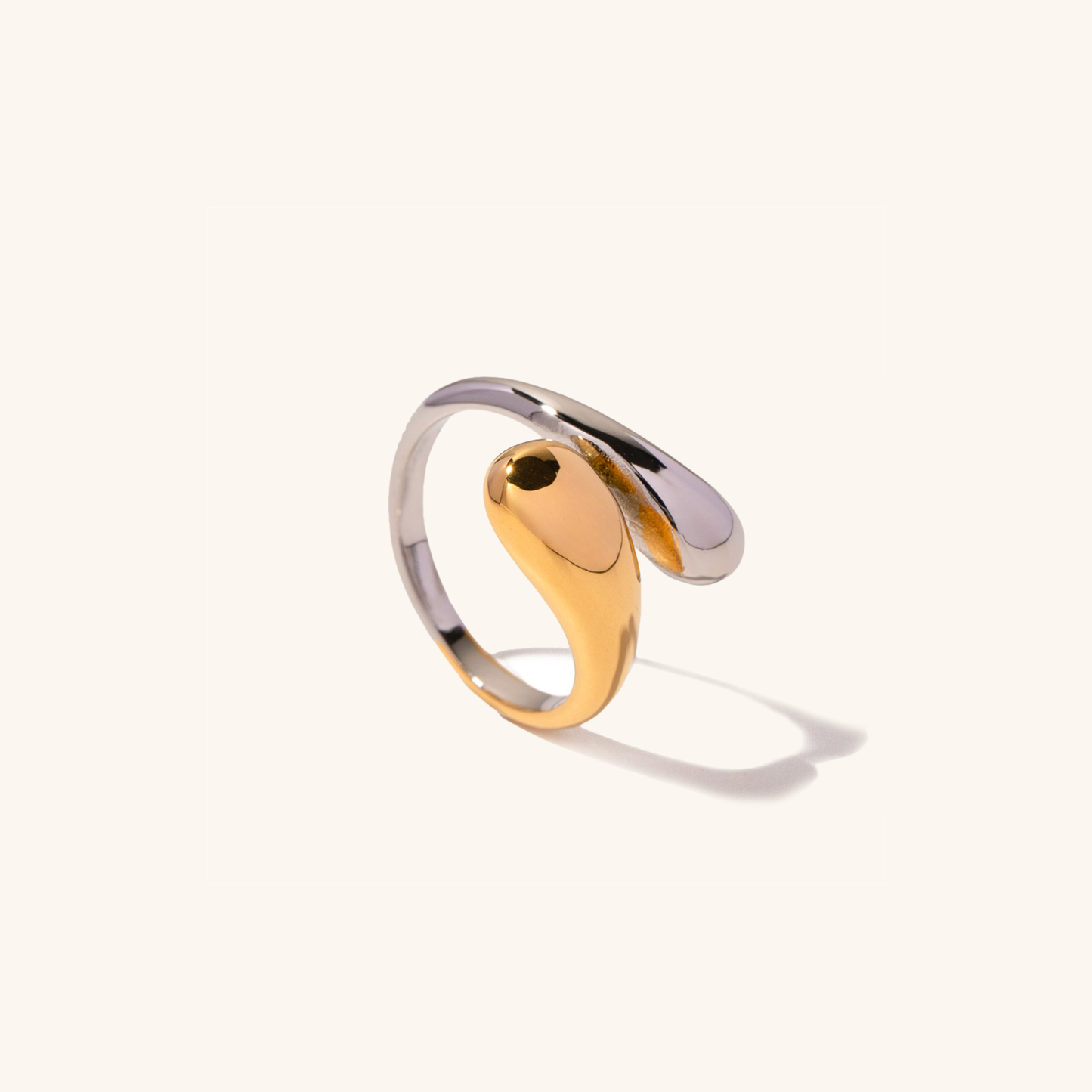 Chloe - Dainty Gold Ring