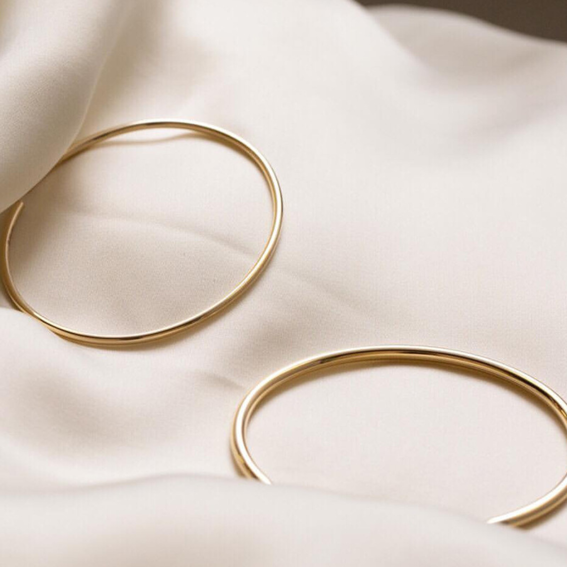 Classic Bangle - Slip-On Gold Bracelet