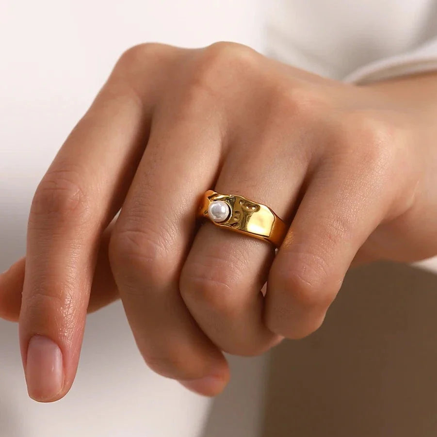 Cerulia - Freshwater Pearl Ring