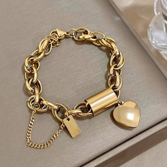 Isla - Chunky Chain Heart Bracelet Gold