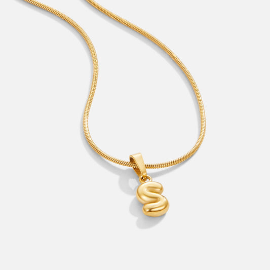 Esme - Bubble Letter Necklace Gold