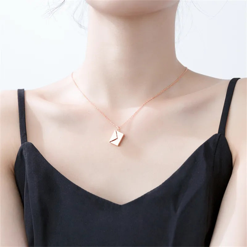 Ellen - Love Envelope Necklace