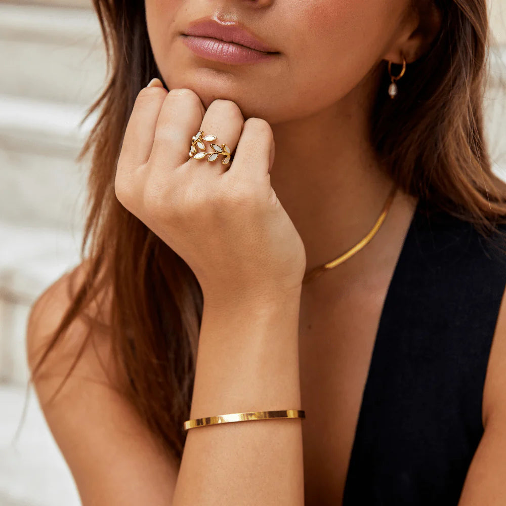 Avery - Gold Leaf Ring