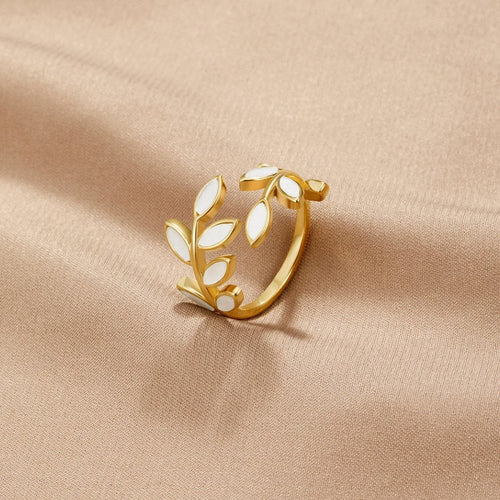 Avery - Gold Leaf Ring