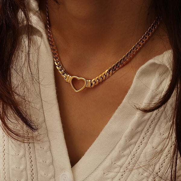 Abigail - Heart Choker