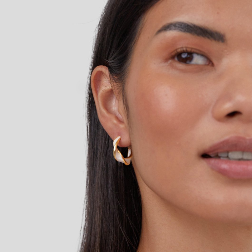 Zoe - Pearl Twist Hoop Earrings