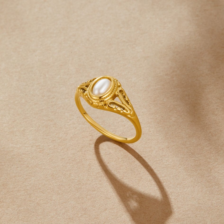 Eliza - Vintage Royal Pearl Ring