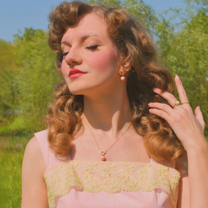 Reese - Peach Flower Necklace