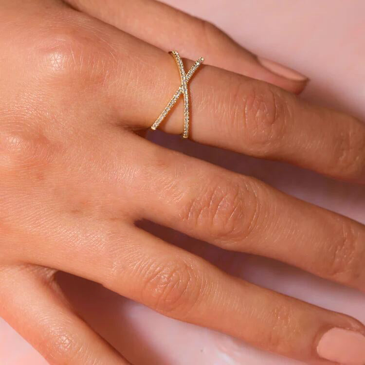 Nia - Gold Diamond Cross Ring