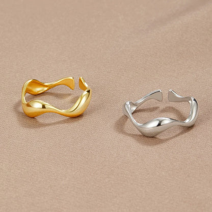 Alana - 18K Gold Wave Ring