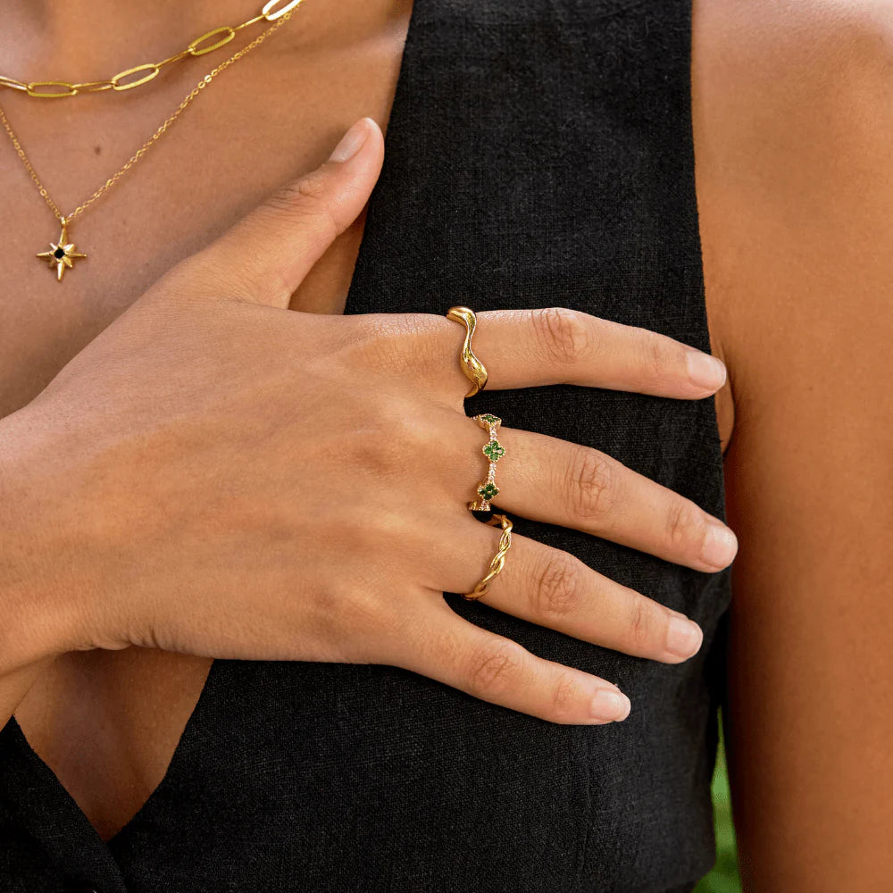 Alana - 18K Gold Wave Ring