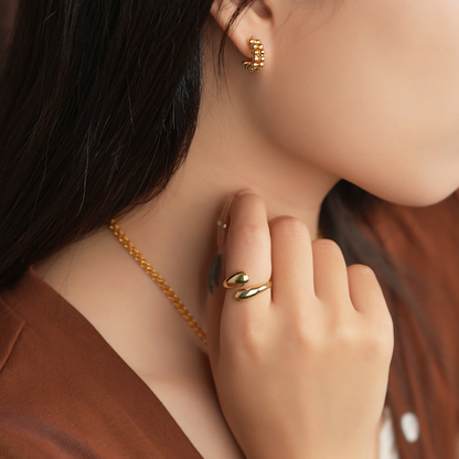 Chloe - Dainty Gold Ring