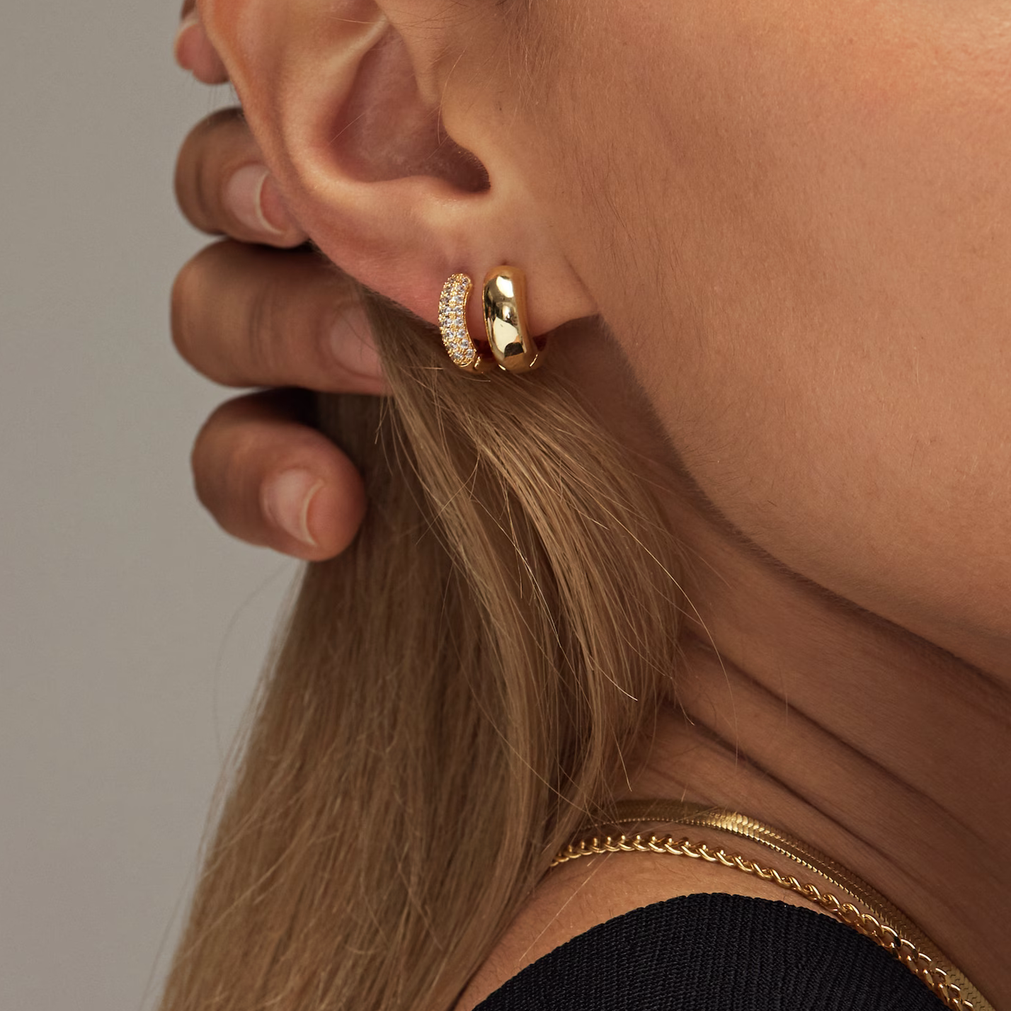 Lena - Chunky Huggie Earrings