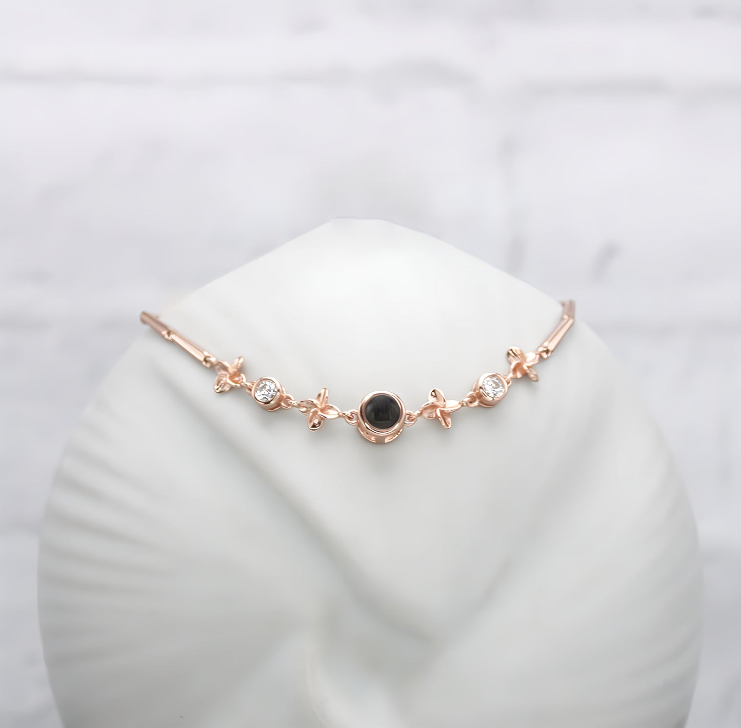 Magic Clover Projection Bracelet