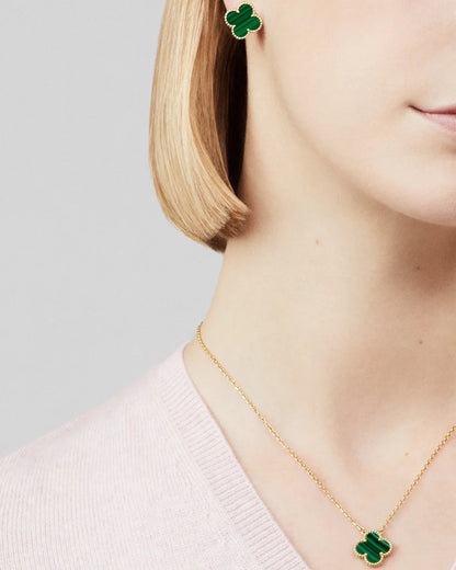 Cathy - Clover Pendant