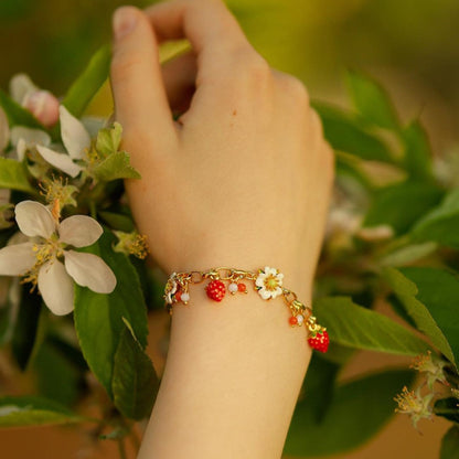 Sable - Strawberry Chain Bracelet