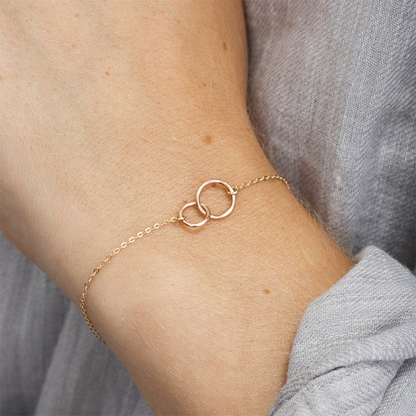 Intertwined Rings Bracelet - Interlocking Circles