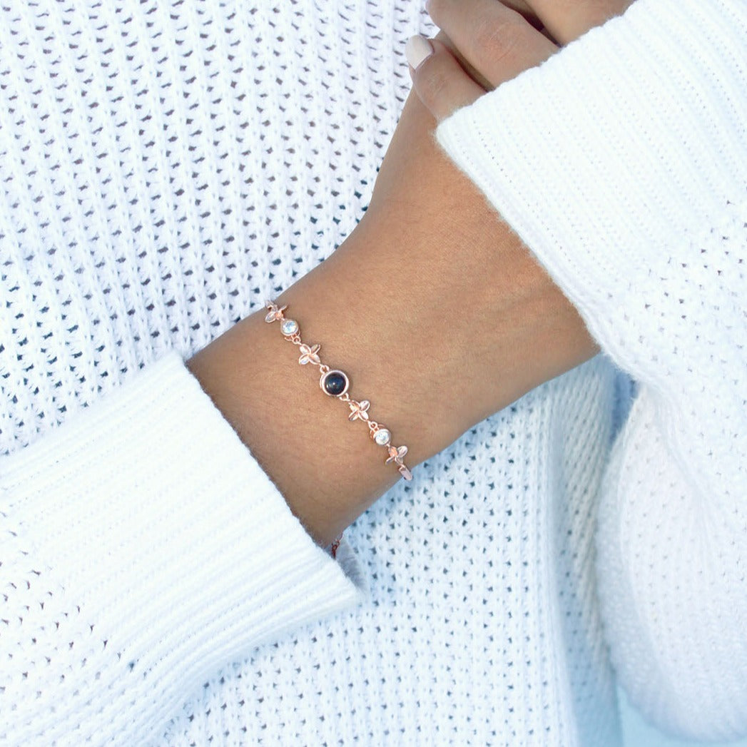 Magic Clover Projection Bracelet
