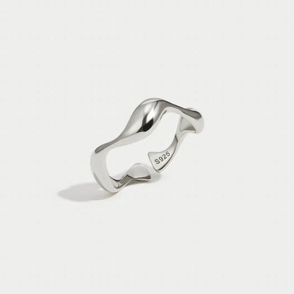 Alana - Silver Wave Ring