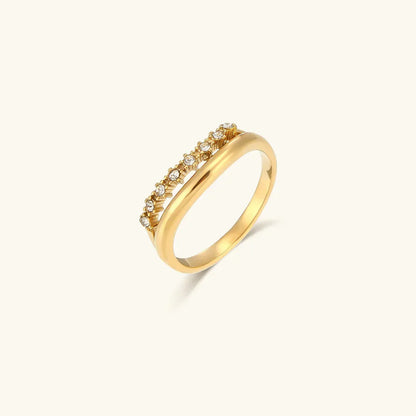 Priscilla - Diamond Simulant Gold Ring