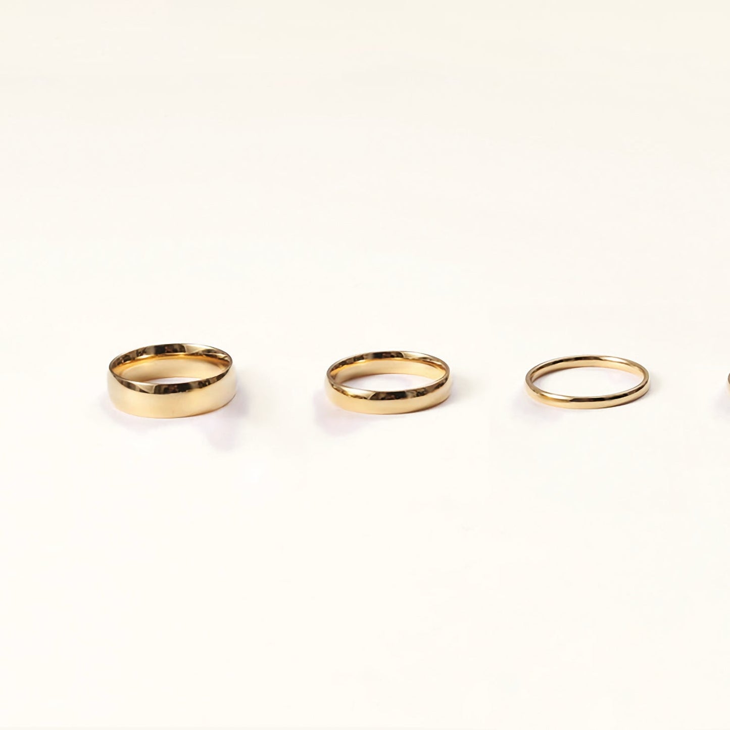 Gina - Simple Minimalist Ring