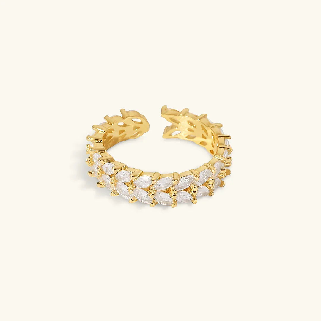 Gwen - Patterned Gold Ring