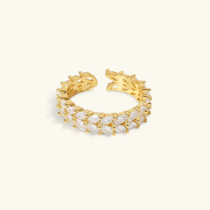 Gwen - Patterned Gold Ring