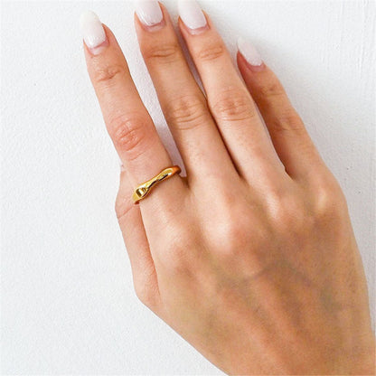 Vida - Dainty Stacker Ring