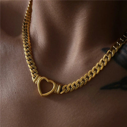 Abigail - Heart Choker